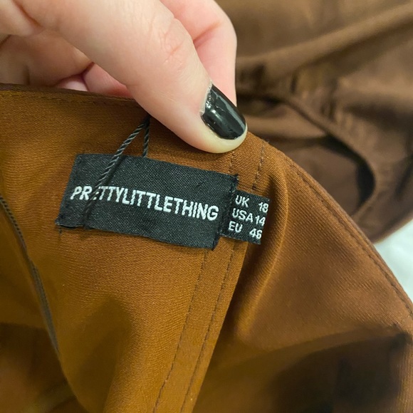 Pretty Little Thing Plus - Premium Chocolate Rushed Maxi Dress - Picture 7 of 8